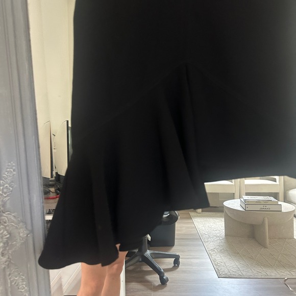 Opening Ceremony Black‎ V-Neck Sleeveless Top Asymmetrical Ruffle Hem Size 4 - Picture 3 of 7